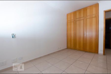 Apartamento para alugar com 210m², 3 quartos e 2 vagasQuarto 3