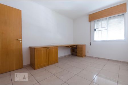 Apartamento para alugar com 210m², 3 quartos e 2 vagasQuarto 3