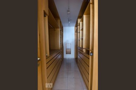 Apartamento para alugar com 210m², 3 quartos e 2 vagasSuíte