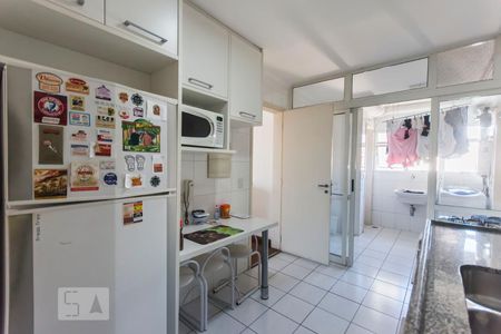 Apartamento para alugar com 132m², 2 quartos e 2 vagasCozinha