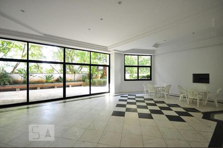 Apartamento para alugar com 380m², 4 quartos e 6 vagassalão de festa