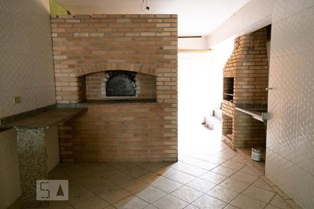 Casa à venda com 200m², 3 quartos e 6 vagasChurrasqueira