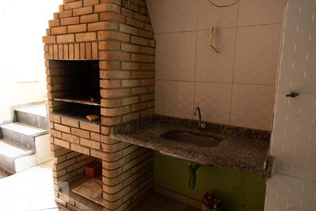 Casa à venda com 200m², 3 quartos e 6 vagasChurrasqueira