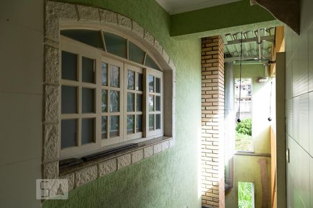 Casa à venda com 200m², 3 quartos e 6 vagasÁrea de Serviço