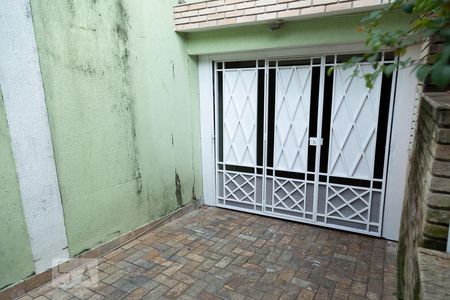 Casa à venda com 200m², 3 quartos e 6 vagasPortão Garagem