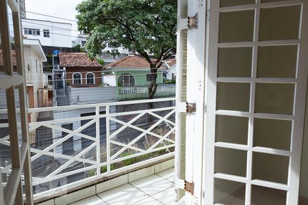 Casa à venda com 200m², 3 quartos e 6 vagasSacada