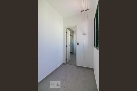 Apartamento à venda com 96m², 3 quartos e 2 vagas Apartamento à venda com 96m², 3 quartos e 2 vagasSuíte de serviço