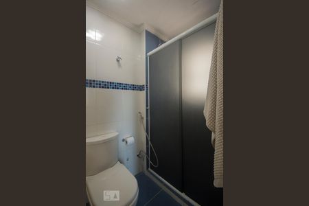 Banheiro de apartamento à venda com 2 quartos, 65m² em Vila São Paulo, São Paulo