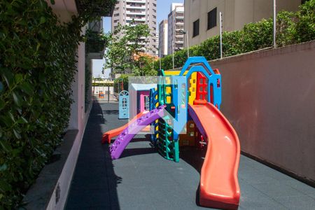 Apartamento para alugar com 83m², 3 quartos e 2 vagasÁrea comum - Playground