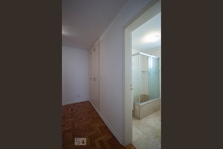 Suíte de apartamento para alugar com 3 quartos, 85m² em Vila Nova Conceição, São Paulo