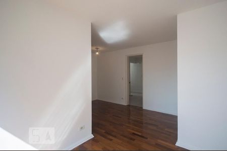 Sala de apartamento para alugar com 3 quartos, 85m² em Vila Nova Conceição, São Paulo