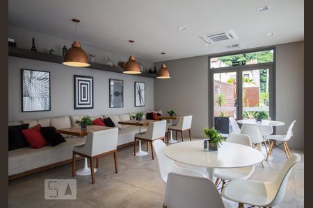 Apartamento à venda com 34m², 1 quarto e 1 vagaSalão de festas