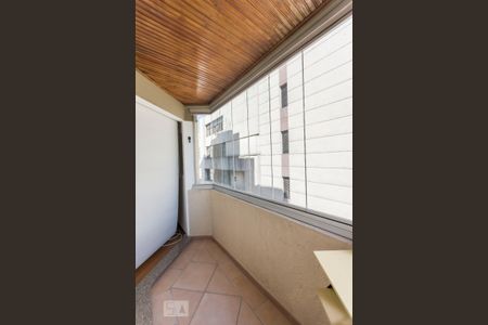 Apartamento para alugar com 58m², 1 quarto e 1 vaga Apartamento para alugar com 58m², 1 quarto e 1 vagaVaranda