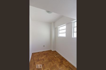 Apartamento para alugar com 100m², 2 quartos e 1 vaga Apartamento para alugar com 100m², 2 quartos e 1 vagaQuarto de serviçø