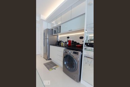 Cozinha de apartamento para alugar com 1 quarto, 35m² em Consolação, São Paulo