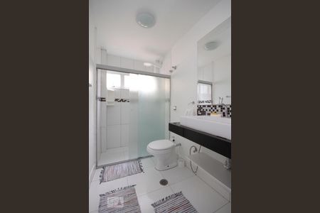 Banheiro de apartamento para alugar com 2 quartos, 67m² em Vila Buarque, São Paulo