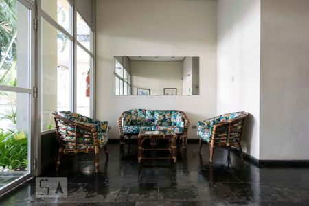 Apartamento à venda com 43m², 1 quarto e 1 vagaÁrea comum - Hall social