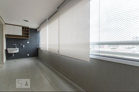 Varanda de kitnet/studio para alugar com 1 quarto, 47m² em Parque Industrial Tomas Edson, São Paulo
