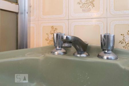 Apartamento à venda com 80m², 2 quartos e 1 vagaBanheiro (Torneira)