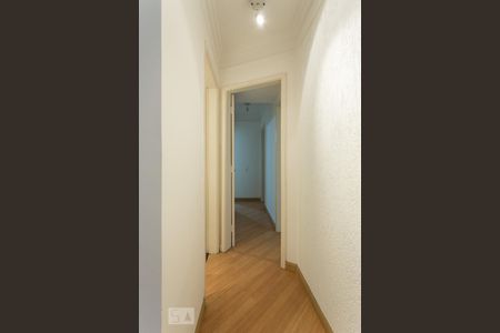 Corredor de apartamento para alugar com 3 quartos, 100m² em Brooklin Paulista, São Paulo