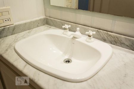 Banheiro de apartamento para alugar com 3 quartos, 100m² em Brooklin Paulista, São Paulo