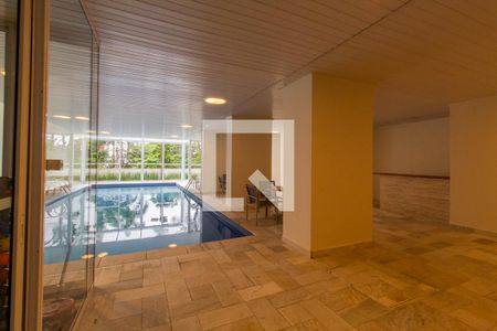 Apartamento à venda com 270m², 4 quartos e 4 vagasÁrea comum - Piscina