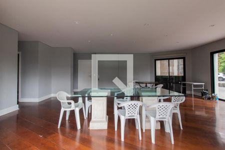 Apartamento à venda com 270m², 4 quartos e 4 vagasÁrea comum - Salão de festas