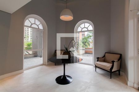 Apartamento à venda com 270m², 4 quartos e 4 vagasHall social