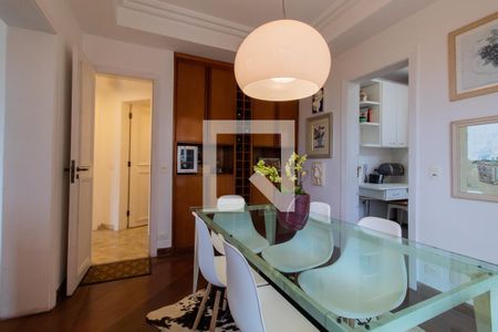 Apartamento à venda com 270m², 4 quartos e 4 vagasSala de Jantar 2
