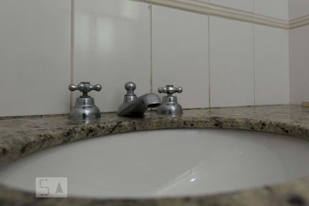 Apartamento para alugar com 83m², 3 quartos e 2 vagasQuarto 3 - Suíte/ Banheiro (Torneira)