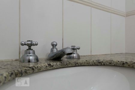 Banheiro social (Torneira) de apartamento para alugar com 3 quartos, 83m² em Vila Clementino, São Paulo
