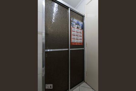 Banheiro social de apartamento para alugar com 3 quartos, 83m² em Vila Clementino, São Paulo