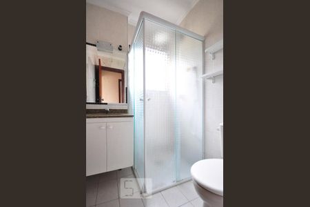 banheiro de apartamento à venda com 2 quartos, 60m² em Vila Progredior, São Paulo