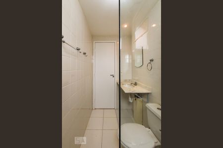 Banheiro de apartamento para alugar com 2 quartos, 63m² em Parque Brasília, Campinas