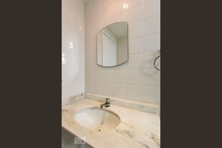 Banheiro de apartamento para alugar com 2 quartos, 63m² em Parque Brasília, Campinas