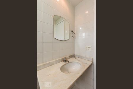 Apartamento para alugar com 63m², 2 quartos e 1 vaga Apartamento para alugar com 63m², 2 quartos e 1 vagaBanheiro