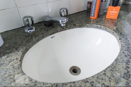 Banheiro da suíte de apartamento à venda com 1 quarto, 45m² em Santa Cecília, São Paulo