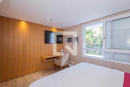 Casa de condomínio à venda com 399m², 4 quartos e 5 vagasSuíte 1