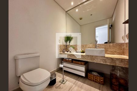 Casa de condomínio à venda com 399m², 4 quartos e 5 vagasLavabo