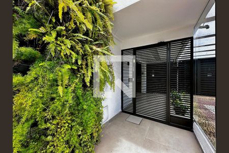 Casa de condomínio à venda com 399m², 4 quartos e 5 vagasEntrada