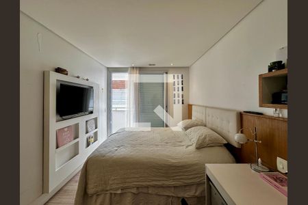 Casa de condomínio à venda com 399m², 4 quartos e 5 vagasSuíte 3