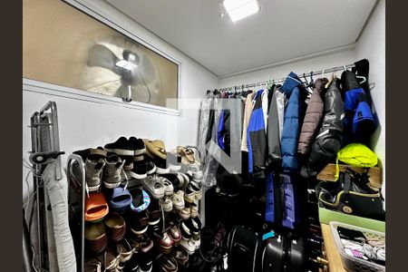 Casa de condomínio à venda com 399m², 4 quartos e 5 vagasQuarto de Serviço