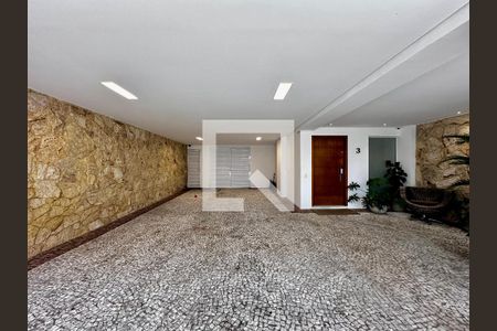 Casa de condomínio à venda com 399m², 4 quartos e 5 vagasÁrea Externa