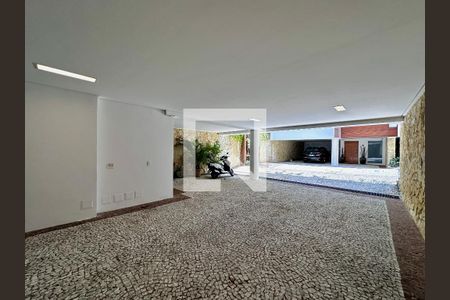 Casa de condomínio à venda com 399m², 4 quartos e 5 vagasGaragem