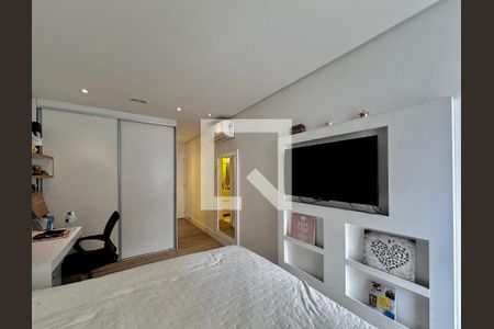 Casa de condomínio à venda com 399m², 4 quartos e 5 vagasSuíte 3