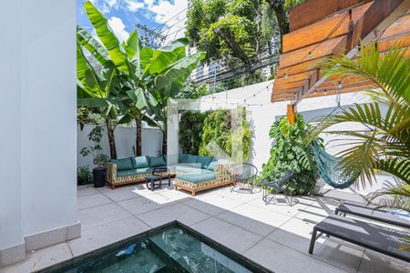 Casa de condomínio à venda com 399m², 4 quartos e 5 vagasVaranda