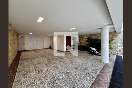Casa de condomínio à venda com 399m², 4 quartos e 5 vagasGaragem