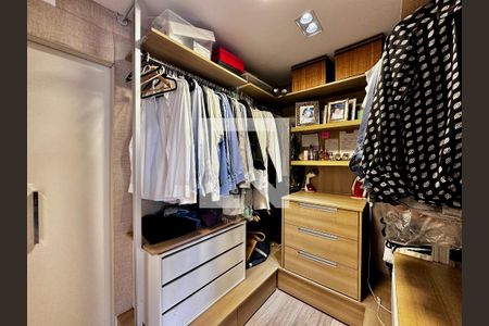 Casa de condomínio à venda com 399m², 4 quartos e 5 vagasCloset Suíte 1