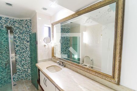 Apartamento à venda com 490m², 4 quartos e 3 vagas Apartamento à venda com 490m², 4 quartos e 3 vagasBanheiro Da Suíte