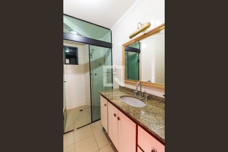 Apartamento à venda com 490m², 4 quartos e 3 vagas Apartamento à venda com 490m², 4 quartos e 3 vagasBanheiro Cobertura